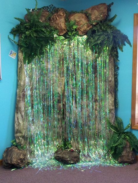 jungle safari decorations for vbs | VBS 2012 - "Victoria Falls" scene from Lifeway site could use for ... Weird Animals Vbs, Jungle Thema, Jungle Decorations, Deco Jungle, Safari Decorations, Jungle Party, Hawaiian Party, Safari Party, Salou