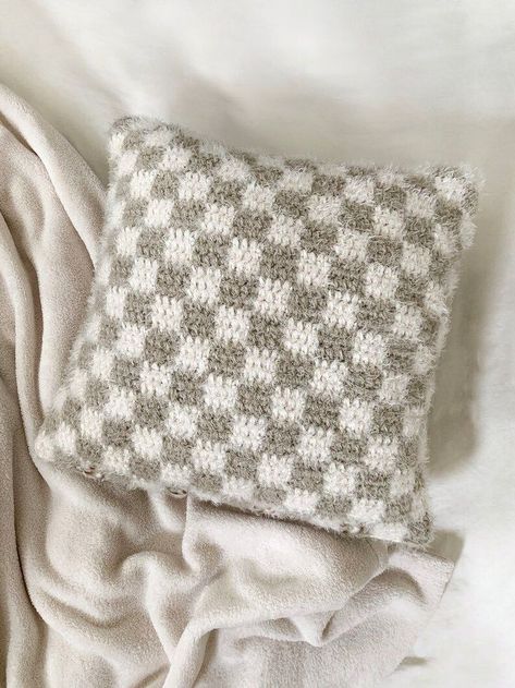 Crochet Room Decor, Pillow Cover Crochet Pattern, Crochet Cushion Covers, Crochet Cushion Pattern, Cushion Cover Pattern, Crochet Pillow Cover, Crochet Cushion Cover, Crochet Cushion, Crochet Pillow Pattern