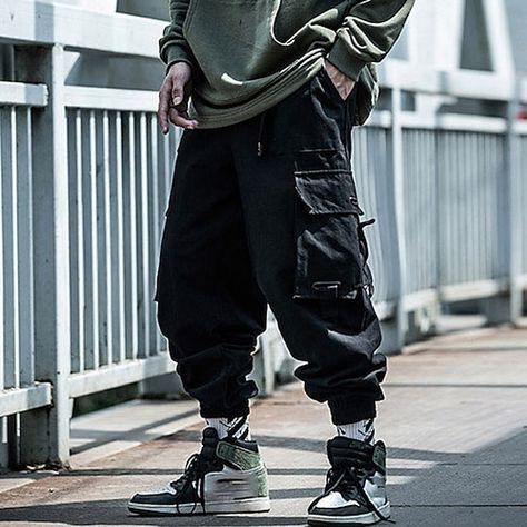 Streetwear Fashion Male, Mode Hip Hop, Sweatpants Streetwear, Black Men Fashion Urban, Cargo Pants Style, Pocket Sweatpants, Style Overalls, Overalls Men, Casual Pants Style