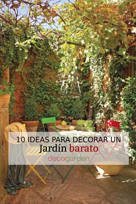 Decorar un jardín no tiene que ser costoso, de hecho, existen muchas opciones económicas y creativas para darle un toque personal y acogedor al espacio exterior de tu hogar. Con un poco de ingenio y paciencia, puedes transformar un jardín simple en un espacio relajante y lleno de estilo. Aquí te presentamos 10 ideas para decorar un jardín barato con poco dinero, ¡toma nota y no te gastes mucho! Arriates Jardin Ideas, Patio Y Jardin Rusticos Ideas, Jardines Exteriores Ideas Design, Ideas Para Patios Pequenos, Ideas Jardines Pequeños, Patios Exteriores Ideas, Ideas Patios Pequeños, Jardin Economico Ideas, Ideas Para El Jardin