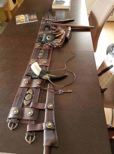 Viking Battle, Battle Belt, Viking Belt, Viking Garb, Fair Outfits, Viking Costume, Viking Clothing, Diy Jewelry Holder, Larp Costume