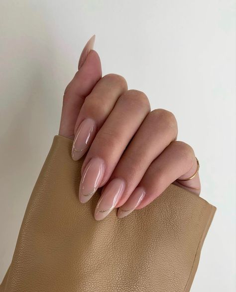 Ongles Beiges, Beige Nails Design, Beige Nails, Minimal Nails, Classic Nails, Neutral Nails, Classy Nails, Pretty Acrylic Nails, Chic Nails