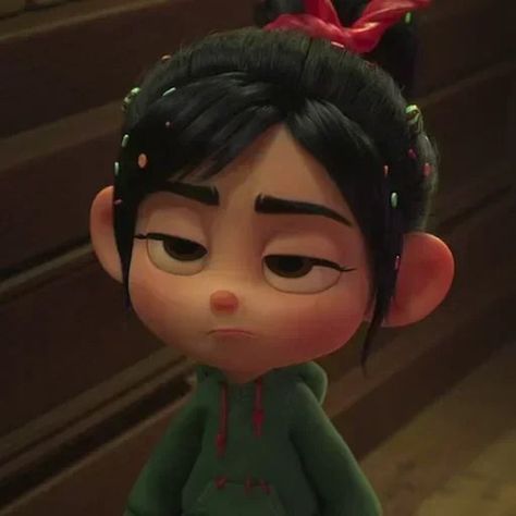 Vanellope Von Schweetz Aesthetic, Black Hair Princess, Princess Vanellope, Vanellope Y Ralph, Ralph Breaks The Internet, Cute Disney Characters, Vanellope Von Schweetz, Colourful Hair, Disney Icons