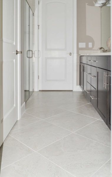 Different Size Tile Floor Pattern, Large Format Tile Floor Small Bathroom, Large Floor Tile Small Bathroom, Bathroom Floor White Tile, Large Square Bathroom Tiles, Simple Tiles Floor, Bathroom Floor Tile Square, Big Bathroom Floor Tile, Large Tile In Small Bathroom