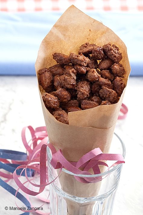 Almond Pralines Praline Almonds Recipe, Praline Almonds, Candied Nuts Recipe, Beautiful Bakery, Bakery Boutique, Cottage Bakery, Christmas Nuts, Praline Recipe, Chocolate Candy Recipes