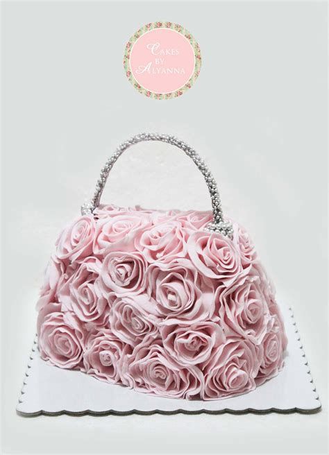 20+ Purse Cake Buttercream | Purse Ideas Purse Cakes, Make A Purse, Rose Cakes, Torte Creative, Handbag Cakes, Shoe Cakes, Purse Cake, Silhouette Cake, Cake With Buttercream