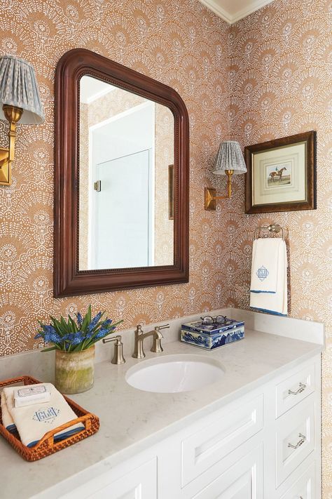 Guest Bath Small Bathroom Rental, Bathroom Rental, Organic Bathroom, Sister Parish, Southern Living Homes, Bathroom Red, Vanity Design, Guest Bathrooms, Apartment Bathroom