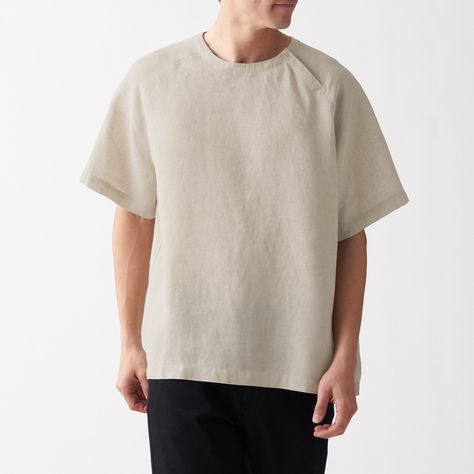 Muji Style Fashion, Mens Linen Outfit, Short Kurta For Men, Nude Project, Surf Style Men, Mens Products, Chinese Shirt, Black Harem Pants, Minimalist Fashion Men