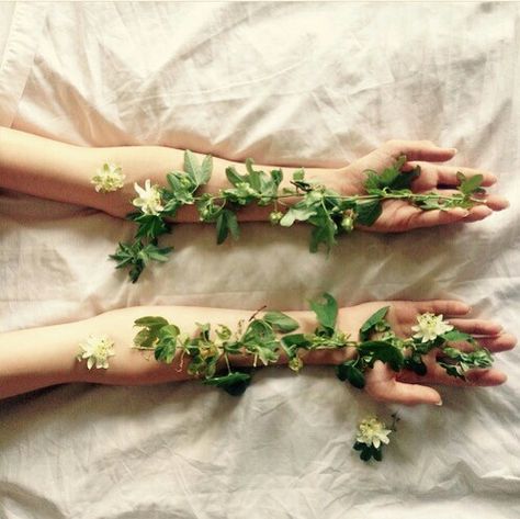 Hands and vines Two Hands, We Heart It, Tumblr, Flowers, Green, White