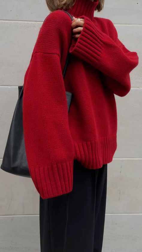 Red Sweater Winter Outfit, Black Dress With Sweater Outfit, Red Sweater Outfit Casual, Red Knit Sweater Outfit, Red Sweater Outfit Aesthetic, Red Outfits For Women, Red Sweater Outfit, Oversized Red Sweater, Causual Outfits