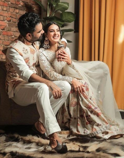 Engagement Portraits Poses, Ali Xeeshan, Indian Wedding Poses, Pre Wedding Photoshoot Outfit, Indian Wedding Photography Couples, Engagement Photography Poses, Wedding Photoshoot Props, Couple Poses Photography, Indian Wedding Couple Photography