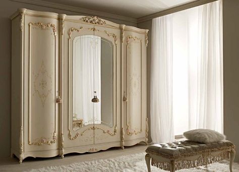 White Wardrobe Bedroom, Antique White Furniture, Reka Bentuk Bilik Tidur, Girls Bedroom Themes, French Bedroom Decor, Hiasan Bilik Tidur, Luxurious Interior Design, Closet Layout, Dream Furniture