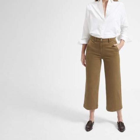 Summer Weekend Outfit, Stylish Pants Women, Parisian Chic Style, Flattering Pants, Weekend Dresses, Tumblr Outfits, Wide Leg Cropped Pants, Brown Pants, Trouser Pants Women