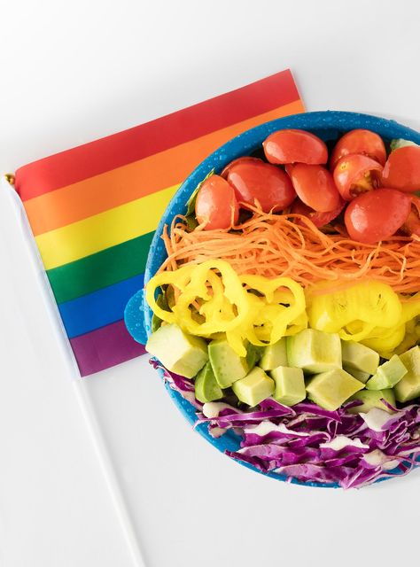 Pride Lunch Ideas, Pride Dinner Party, Pride Month Food, Pride Month Desserts, Pride Month Celebration, Pride Food, Party Food Items, Celebration Meals, Rainbow Party Food