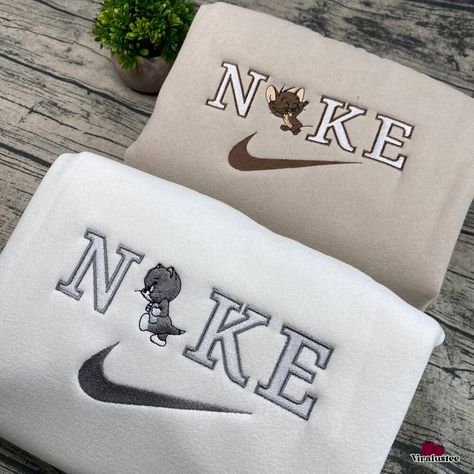 Cute Tom And Jerry Nike Embroidered Sweatshirts, Nike Embroidery Matching Couple Check more at https://viralustee.com/product/cute-tom-and-jerry-nike-embroidered-sweatshirts-nike-embroidery-matching-couple/ Matching Sweatshirts For Friends, Matching Nike Sweatshirts, Nike Couple Hoodies, Nike Custom Sweatshirts, Matching Hoodies For Couples Nike, Nike Embroidery Sweatshirt, Embroided Sweatshirt, Couples Sweatshirts Hoodie, Couple Sweatshirts