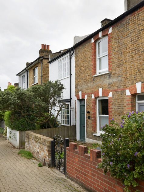 Small Victorian Terrace House, Terraced House Interior, Victorian Terrace Garden, London Cottage, Small Terraced House, Terrace House Interior, Terrace Extension, Terrace House Design, London Terrace House