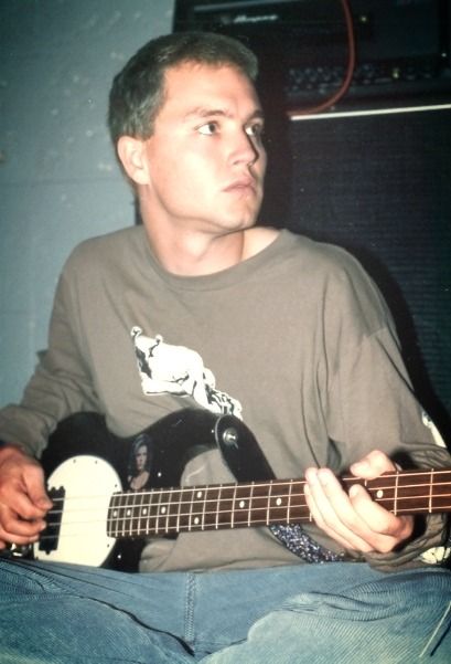 Blink 182 Tom Delonge, Blink 182 Tom, Mark Hoppus, Bored Games, 90s Punk, Tom Delonge, Punk Bands, The Amazing World Of Gumball, Blink 182