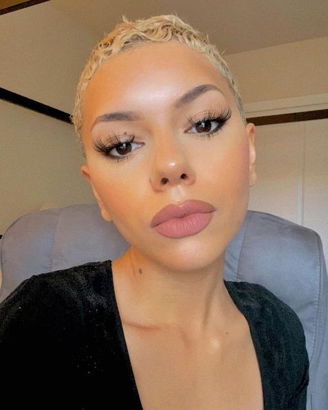 𝐊𝐚𝐭𝐫𝐢𝐬𝐡𝐚 𝐑𝐨𝐬𝐞. on Instagram: “Pretending I am mean and mysterious 🕷 #thecutlife #blondepixiecut” Katrisha Rose, Eye Brows, Blonde Pixie Cuts, Eyebrows, Lashes, Meant To Be, On Instagram, Instagram