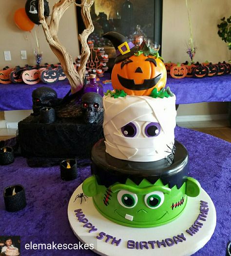 Halloween Birthday Cakes For Boys, Monster Birthday Cakes, Halloween 1st Birthdays, Halloween Themed Birthday Party, Halloween Birthday Cakes, Wilton Cake Decorating, Pumpkin Birthday, Halloween Baking, Fall Cakes