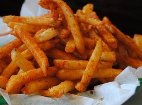 Cajun French Fries #recipe Salsa Mango, Cajun French, Cajun Fries, French Fries Recipe, Cajun Cooking, Healthy Vegan Snacks, Fries Recipe, Cajun Recipes, Southern Cooking