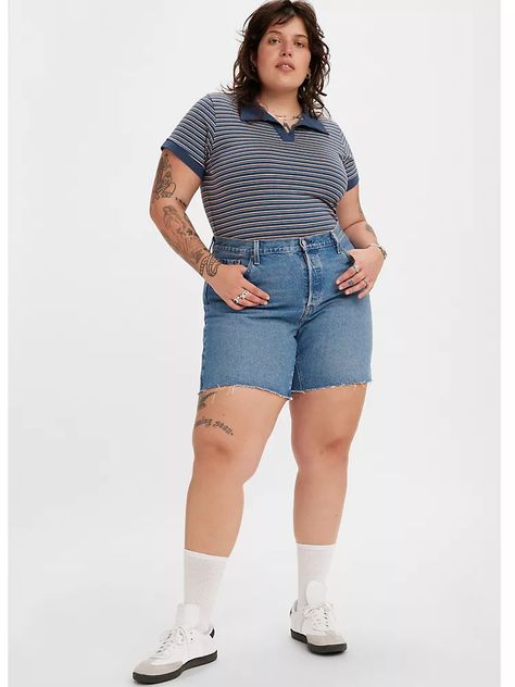 501® '90s Women's Shorts (plus Size) - Light Wash | Levi's® US Levi 501 Shorts, Jean Short Outfits, 501 Shorts, High School Outfits, 90s Shorts, Shorts Plus Size, Shorts Outfits Women, Mid Length Shorts, Jeans For Short Women