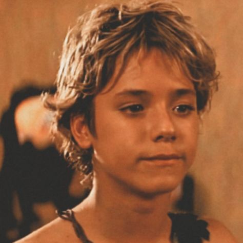 Hot Peter Pan, Gavin Gore, Peter Pan Actor, Peter Pan Jeremy Sumpter, Peter Pan Live Action, Peter Pan 2003 Aesthetic Wallpaper, Peter Pan 2003 Aesthetic, Peter Pan Aesthetic 2003, Peter Pan Live Action Jeremy Sumpter