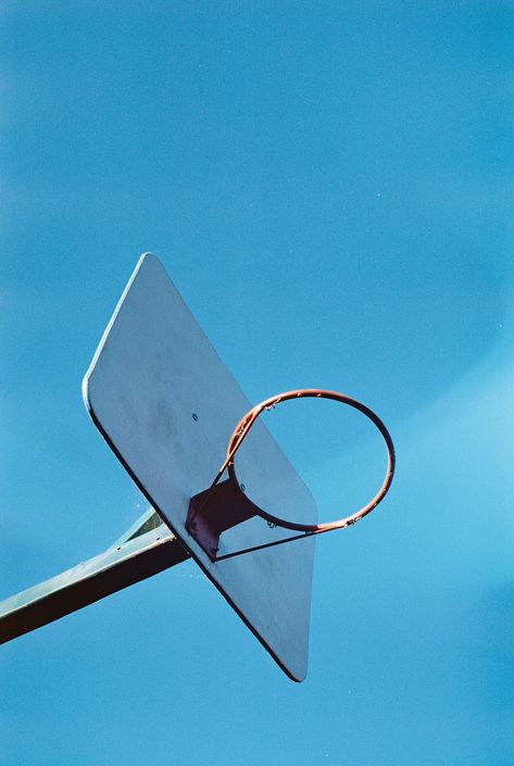 Low Angle Photography, Hoops Aesthetic, Angle Photography, Worms Eye View, Basketball Background, Basketball Courts, Photo Class, Collage Board, Creative Gifts For Boyfriend