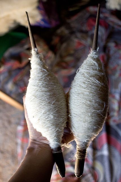 Spindle Spinning, Yarn Spinning, Spinning Wool, Drop Spindle, Spinning Wheels, Native Beadwork, Spinning Yarn, Spinning Fiber, Green Collection