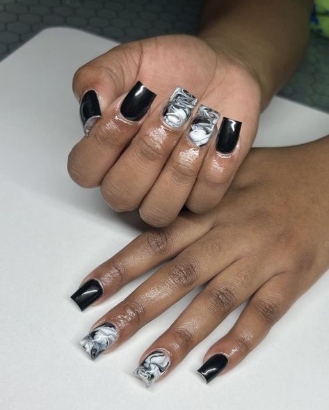 Black And Gray Nails Short, Black Nails With Design Ideas Short, Black Nail Designs Square, Acrylic Overlay Nails, Nails Coffin Ombre, Acrylic Nails Coffin Ombre, Candy Nail Art, Coffin Ombre, Overlay Nails