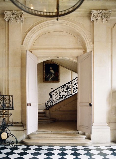 French Chateau Interiors, Chateaux Interiors, Chateau Style, French Architecture, French Chateau, Entry Way, French House, House Inspo, Future House