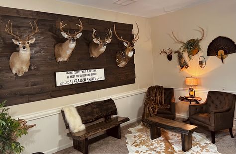 Taxidermy Room Ideas, Deer Hunting Room, Deer Mounts In Living Room, Hunting Trophy Room, Basement Mancave, Deer Hunting Decor, Cave Room, Deer Heads, Meat Processing