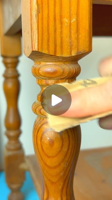 TIP Centric on Instagram: "Make it easy. #tipcentric #tips #tipsandtricks #tools #sanding" Refinish Wood Furniture, Easy Woodworking Projects Diy, Painting Hacks, Cutlery Art, Sanding Wood, Easy Diy Hacks, Paint On Wood, Furniture Fix, Furniture Painting Techniques