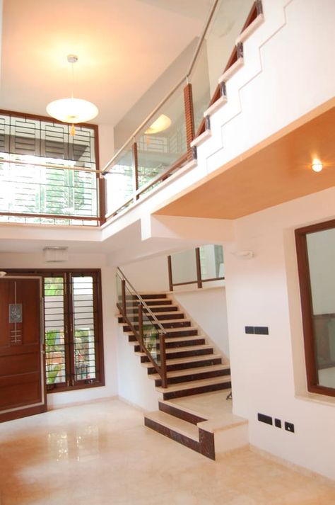 Steps Design Interior Stairs, Modern Corridor, Hallway Stairs, House Window Design, Small House Elevation Design, Hall Interior Design, Duplex House Design, Home Stairs Design, Steps Design