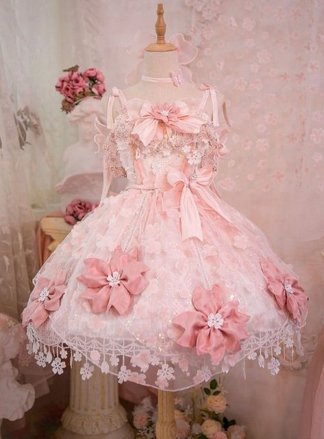 New Release: Bramble Rose 【-Sakura Hime-】  Vintage Classic Lolita Jumper Dress Set

◆ Shopping Link >>> https://lolitawardrobe.com/bramble-rose-sakura-hime-vintage-classic-lolita-jumper-dress-set_p7391.html Sakura Pattern, Ancient Dress, Pink Flower Dress, Pink Sakura, Dolly Dress, Golden Dress, Classic Lolita, Jumper Skirt, Kawaii Dress