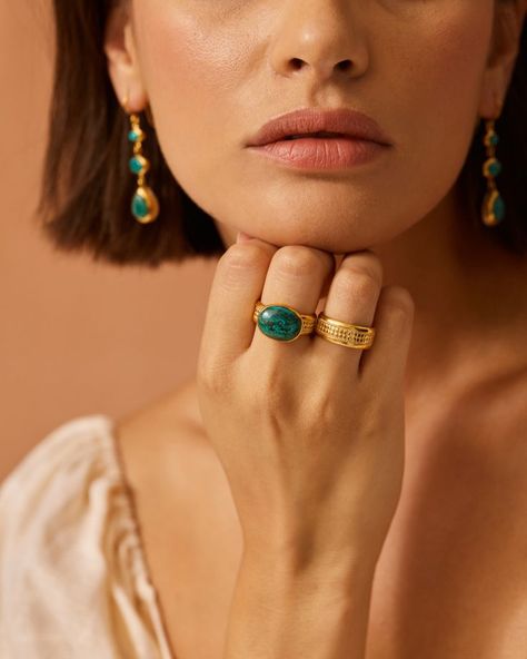 More from our newest collection - the Malachite Chrysocolla is said to soothe, calm and inspire. Chrysocolla Ring, Grey Sapphire, Partner Rings, Anna Beck, Bali Jewelry, Malachite Ring, Malachite Rings, Clear Negative Energy, 18k Gold Jewelry