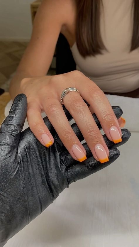 Short Colour French Nails, Orange French Tip Short Nails, Orange French Nails Square, Short Orange French Tip Nails, Square Nails Orange, Orange French Tip Nails Short, Square Orange French Tip, French Manicure Orange Tips, Burnt Orange French Tip Nails