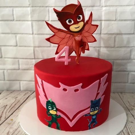 PJ Masks Owlette cake in White Choc Mud with a hidden rainbow marble inside 💕 Happy 4th Birthday Isabella!! #pjmasks #pjmasksparty… Owlette Cake, Owlette Birthday Party, Pj Masks Birthday Cake, Pj Masks Owlette, Rainbow Marble, Pj Masks Birthday Party, Pj Mask Party, Inside Cake, White Choc