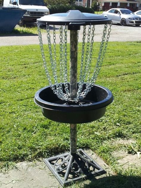 Picture of Disc Golf Goal all parts from Lowes Inexpensive Disc Golf Basket, Disc Golf Baskets, Golf Net, Disc Golf Courses, Masters Golf, Frisbee Golf, Best Golf Courses, Golf Humor, Golf Gifts