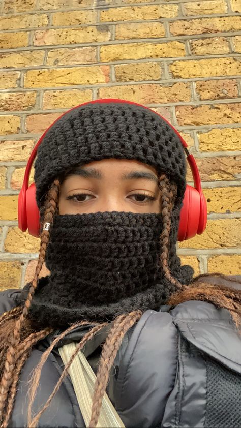 Baclava Hat Outfit, Balaklava Aestethic, Crochet Balaclava Aesthetic, Crochet Beanie Aesthetic, Crochet Hat Aesthetic, Crochet Streetwear, Balaclava Crochet Aesthetic, Crochet Balaclava Pattern, Crochet Balaclava With Ears