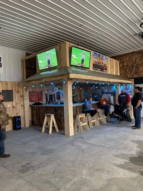 Garage Bar Ideas, Pole Barn Ideas, Diy Garage Organization, Home Bar Ideas, Metal Shop Building, Pole Barn Garage, Diy Garage Bar, Garage Diy, Barn Shop