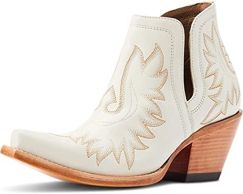 Ariat Booties, Womens Ariat Boots, Carrollton Georgia, White Leather Ankle Boots, White Booties, Ariat Boots, Western Boots Women, Western Booties, Western Boot