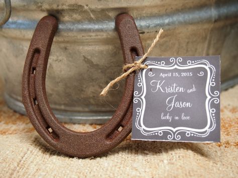 Horseshoe Wedding Favors, Wedding Favor Sayings, Horseshoe Wedding, Country Wedding Favors, Chalkboard Tags, Country Bridal Shower, Wedding Horseshoes, Wedding Favor Ideas, Tiny Gifts