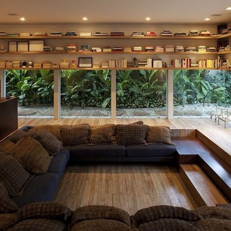 Sunken seating area; Frank Lloyd Wright inspired living room! . . . #interiors #interiordesign #sunkenlivingroom #franklloydwright #hardwoodfloors #woodfloors #classicdesign #nationalinteriors #inspiredinteriors Interior Design Per La Casa, Sunken Living Room, Stunning Interior Design, Design Del Prodotto, Memes Humor, Humor Memes, Reading Room, Living Room Interior, 인테리어 디자인