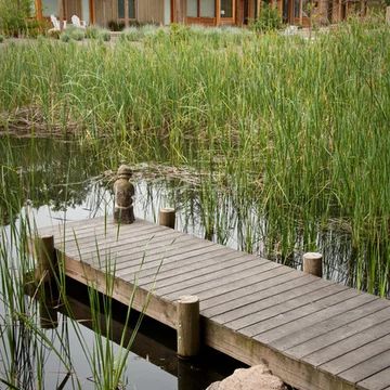 Pond Pier, Simple Dock Ideas, Pond Dock Ideas Decks, Pond Dock Ideas How To Build, Farm Pond Dock Ideas, Small Dam Ideas, Pond Pier Ideas, Pond Docks Ideas, Small Pond Dock Ideas