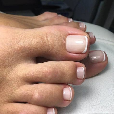 50 Exciting Pedicure Ideas to Shake Things Up #pedicure #french #pedicure Pedicure Azul, French Tip Pedicure, French Tip Toes, French Pedicure Designs, Wedding Pedicure, Shellac Pedicure, Spring Pedicure, Pedicure Designs Toenails, Summer Pedicure