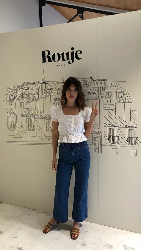 Jeane Damas, Jeanne Damas Style, Cute Vintage Outfits, Swimsuit Inspiration, Swimsuits Photoshoot, Streetwear Inspiration, Looks Jeans, Style Parisienne, Jeanne Damas