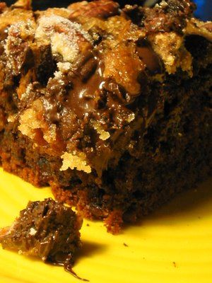 Chocolate Chip Date Nut Cake, Chocolate Date Cake, Cake Mom, Dried Prunes, Gooey Cake, Nut Cake, I Can't Sleep, Date Cake, Chocolate Chip Cake