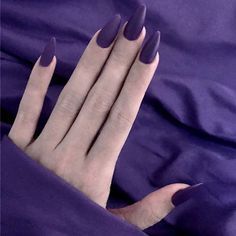 My favorite purple nails including super trendy purple nails designs and the best purple nail colors of the season #purplenails #purplenailsdesigns Purple Pointy Nails, Nails Solid Color, Nails Grunge, Dark Purple Nails, Nails Solid, Pointy Nails, Fashion Dark, Purple Nail Designs, Fake Nails With Glue