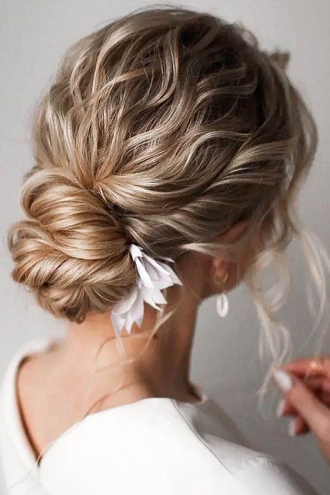 45 Trendy Updo Hairstyles For You To Try Trendy Updo Hairstyles, Trendy Bun, Formal Hairstyles Updo, Knot Hairstyles, Mother Of The Groom Hairstyles, Easy Updos For Medium Hair, Wedding Hairstyles For Medium Hair, Short Silver Hair, Mother Of The Bride Hair