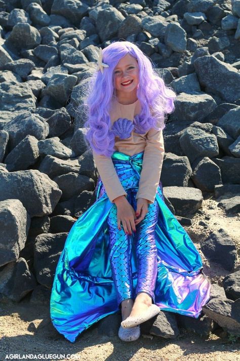 Go under the sea this Halloween with a shimmery mermaid costume. #halloweencostumes #mermaidcostume #mermaid Girl Zombie Costume, Diy Mermaid Costume, Zombie Costume Kids, Baby Mermaid Costumes, Mermaid Costume Kids, Adult Mermaid Costume, Girls Mermaid Costume, Easy Card Making, Mermaid Costume Diy